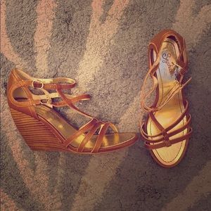 Seychelles strappy wedges (sz 8) never worn